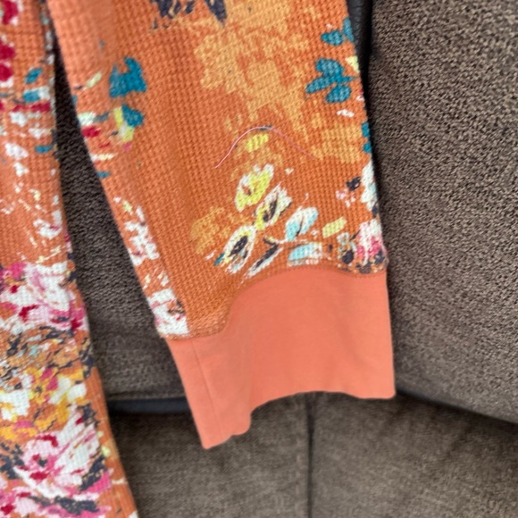 Sundance Coral Floral Crewneck 3/4 Sleeves Waffle Therm Boho Blouse Size Sm - Picture 4 of 6
